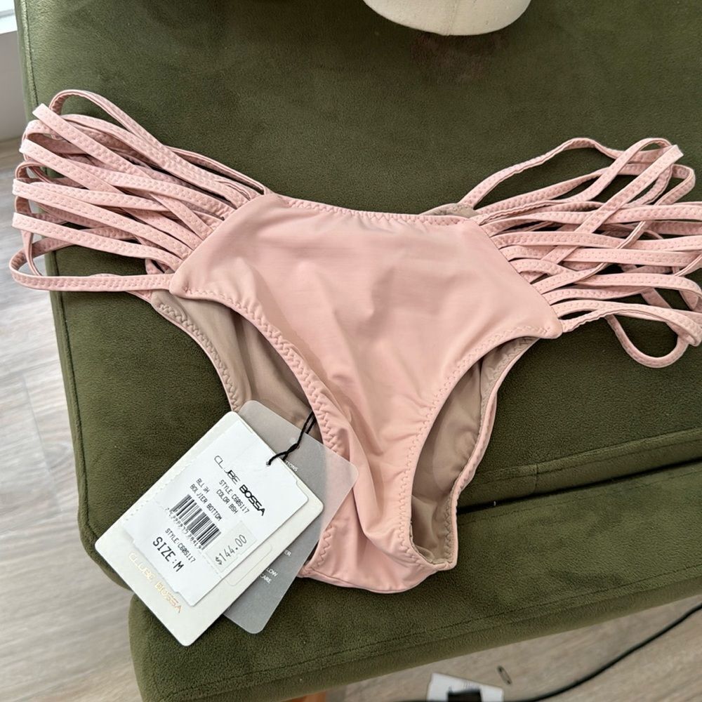 Clube Bossa bottom